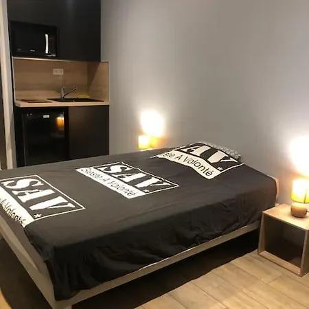 Mini Avec Terrasse Appartement *